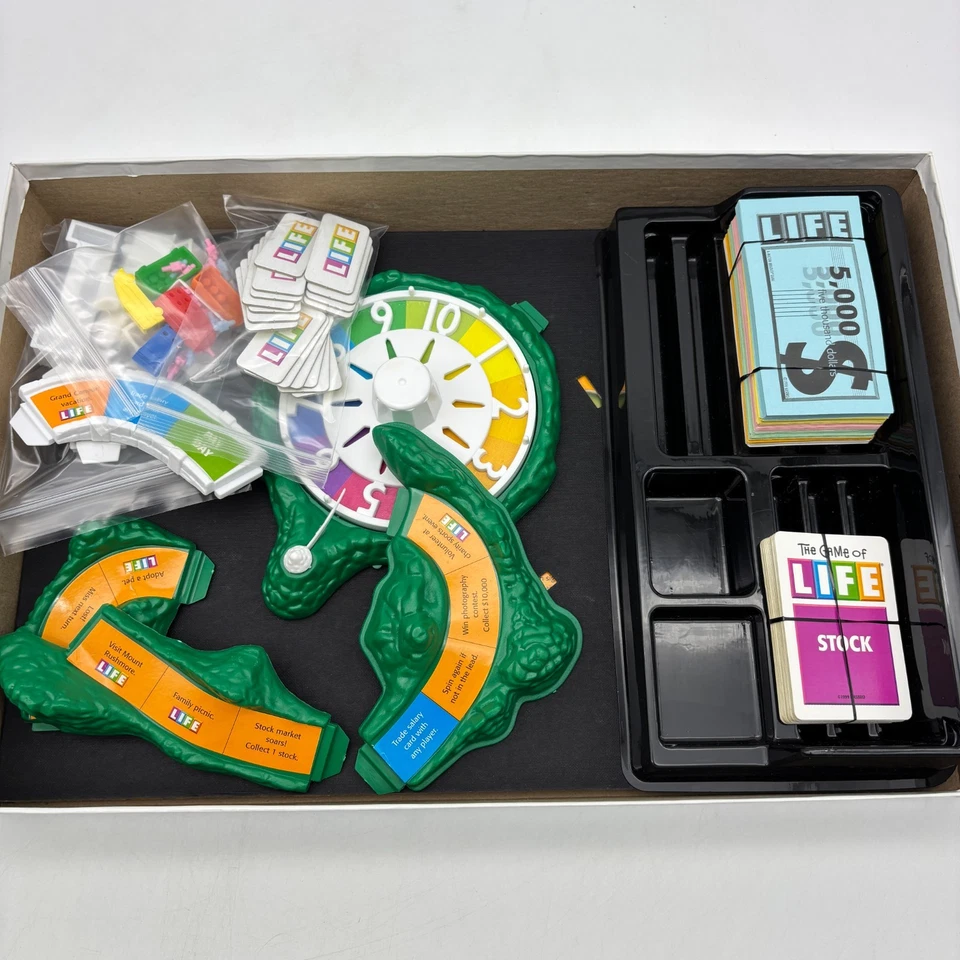 The Game of Life COMPLETE Milton Bradley 2000 Classic Board Game Kids Family - Image 4 of 4