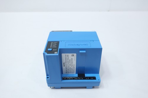 Honeywell RM7840L1018 Burner Controller Module