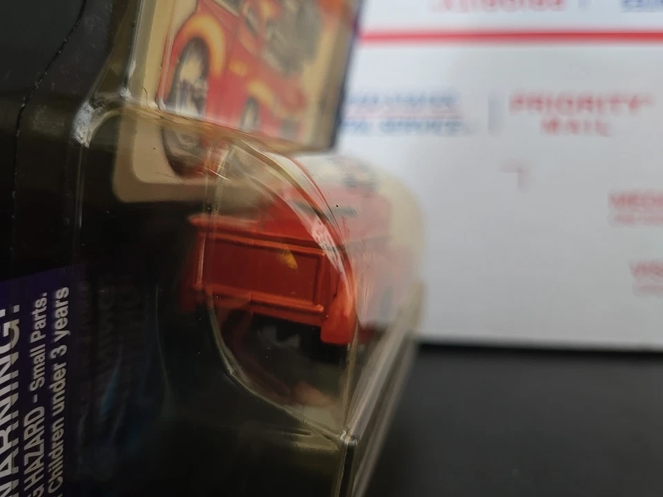 Muscle Machines 1940 Willy's Pickup Orange 01-21 Scale 1:64 - Image 3 of 4