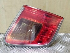 TOYOTA AVENSIS Estate T27 Heckklappenleuchte links E208049 2.00 Diesel 26104672
