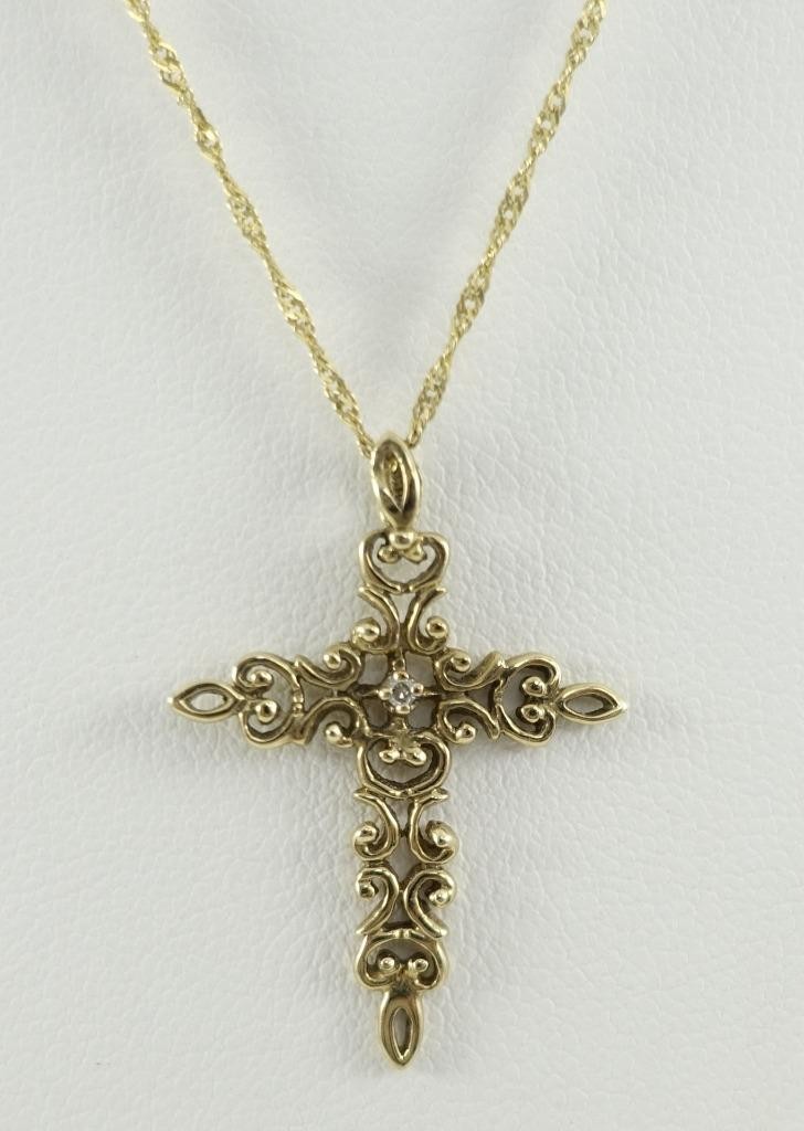 10K yellow gold ladies 18