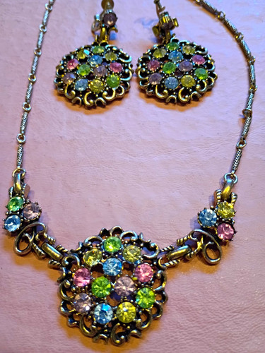 Gold Tone Multicolor Round Crystal Rhinestone Necklace & Earrings Jewelry Set