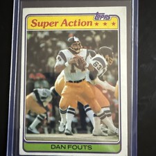 1981 Topps #153 Dan Fouts Super Action Football card! San Diego Chargers! HOF!