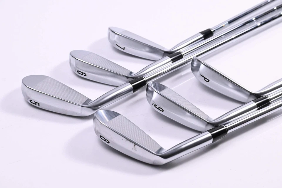 Srixon ZXi5 Irons / 4-PW / Stiff Flex Dynamic Gold Mid 115 S300 Shafts - Image 4 of 4