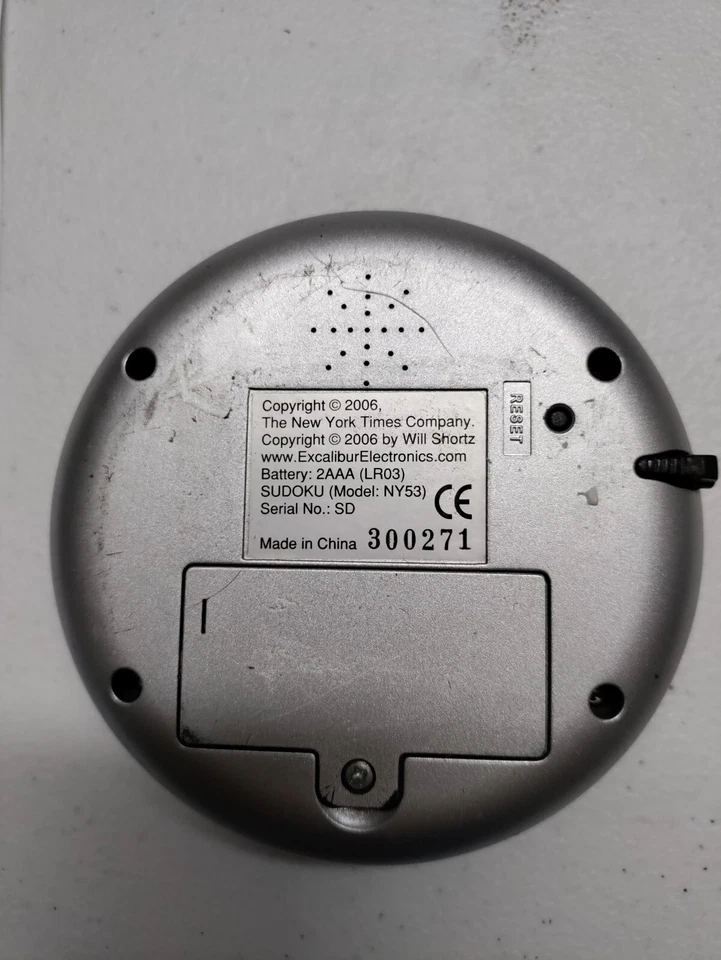 Sudoku Travel Puzzle Touch Screen Excalibur NY Times 53 2006 TESTED/Batteries  - Image 3 of 4