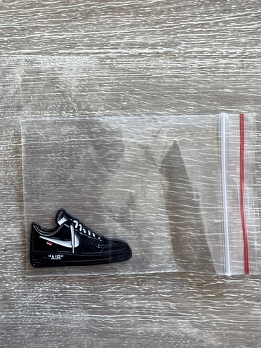 HYPE Golf Ball Marker 1.25" Black Sneaker - Magnetic Enamel NEW - FREE SHIPPING - Picture 4 of 5