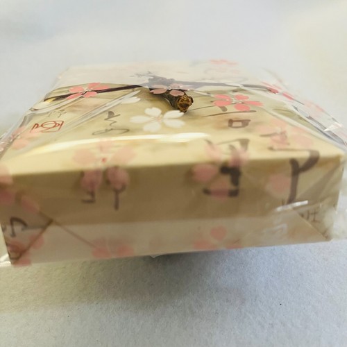 Japanese Incense stick Somei Yoshino Blossoms Paulownia wood box Cute 40 Sticks - Picture 9 of 11