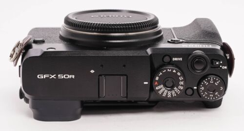 FUJIFILM GFX 50R Gehäuse- 4000 Auslösungen - Bild 9 von 10