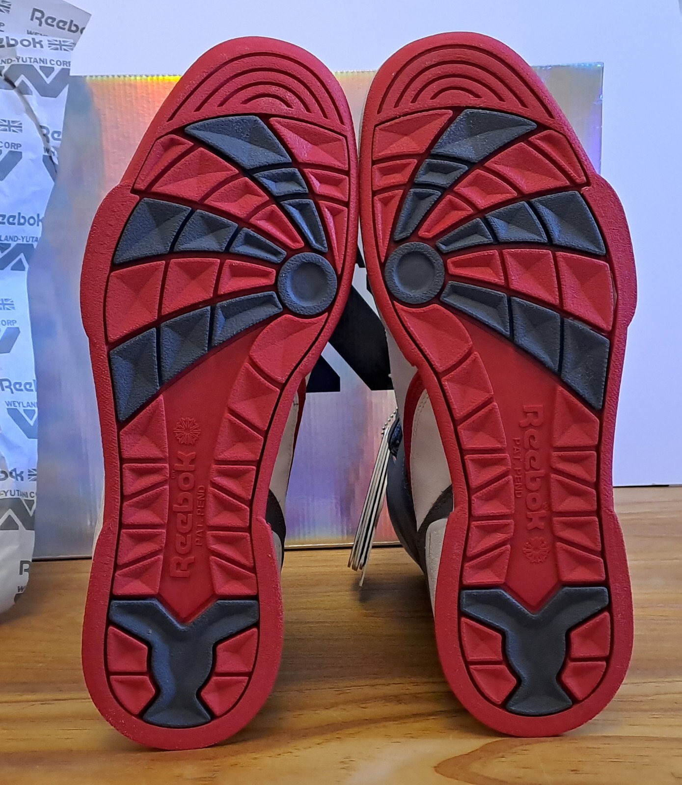 Reebok Alien Stomper Hi Limited Edition - in box, with tags, perfect condition image 2