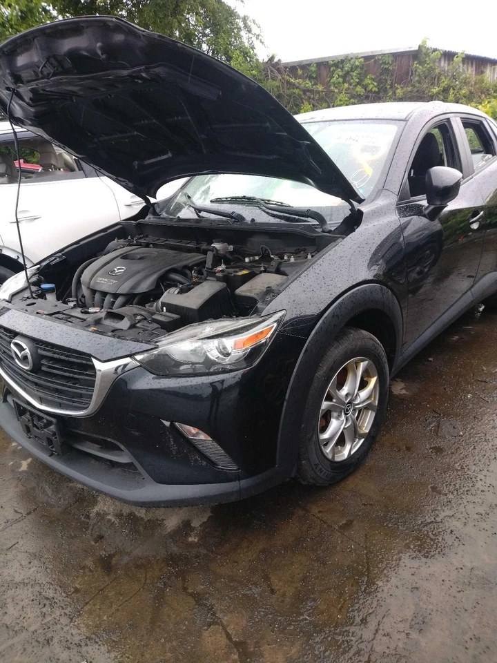 2019 Mazda CX-3 Right Turn Signal Light Assembly Black OEM Used 706381 - Image 3 of 4