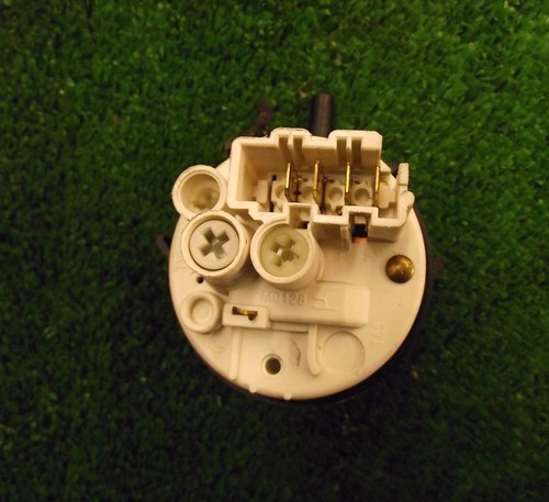 Waschmaschine CANDY GOF662B/L1-80 Wasserdruckschalter