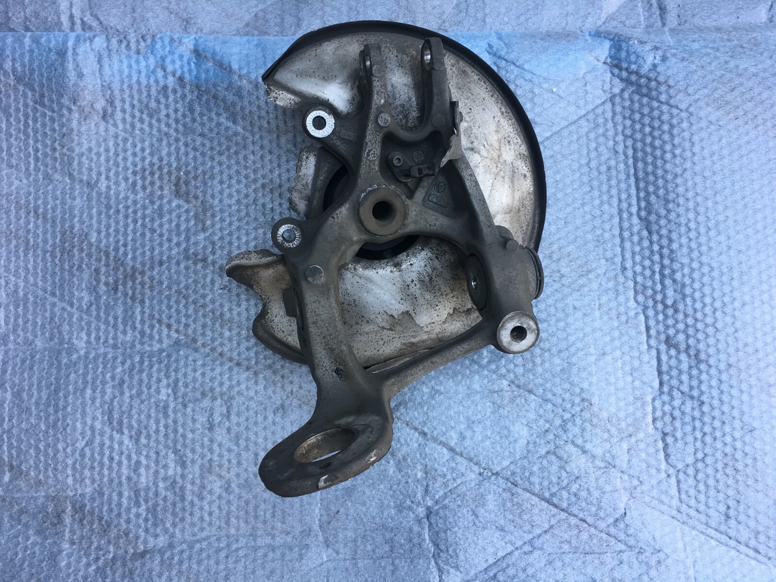 AUDI A4 B8 AVANT 8K0505436AB HUB PILLAR STUB AXLE REAR RIGHT OEM eBay