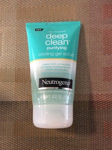 neutrogena cooling scrub