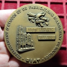 #101-14 ~ Armement Bourges GIAT - Bronze 165g / médaille 勋章