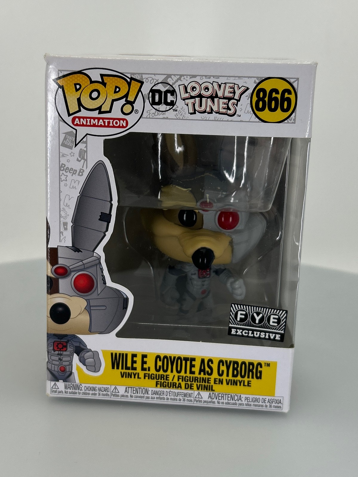 En Oferta Wile E. Coyote As Cyborg #866 Damaged Box See Pics