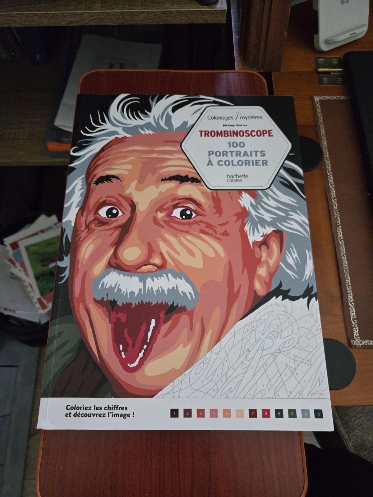 Coloriage mystère trombinoscope pour apaiser l'esprit et retrouver le calme en fin de journée