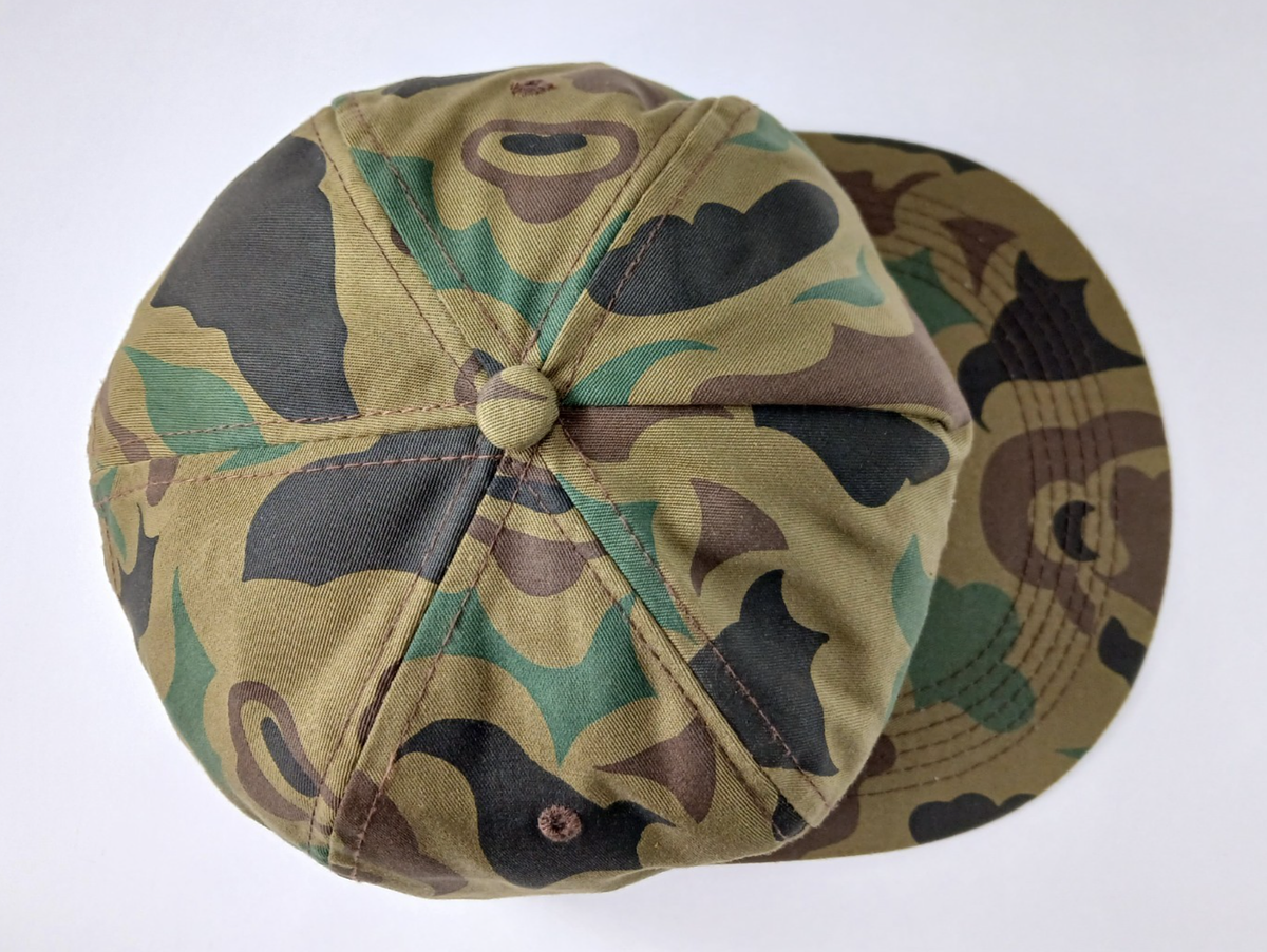 Vintage HOOTERS - HUNTING FOR HOOTERS Camo Snapback Trucker  display picture 1