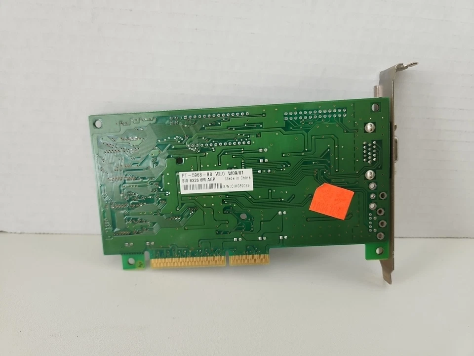 PINE PT - 5968 - B8 V2.0 W09/01 SIS 6326 8MB AGP Graphics Card - Image 4 of 4