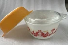 Vintage Pyrex 473 Red Bird Friends Pattern 1qt Dish & Pyrex 471 Yellow. Used