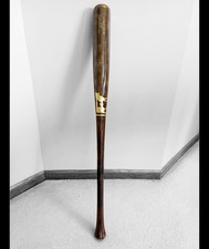 Maple Wood Baseball Bat 33.5in 30oz. Cone Knob. Full Flame Treated / Gold Detail