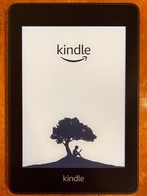 Amazon Kindle Paperwhite 10th Gen 8GB Black + Official Indigo Purple Leather Cov
