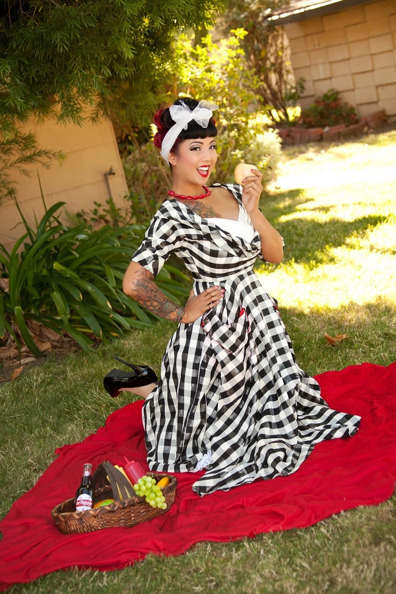 1950s Vintage Dresses for Women for sale
