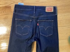EUC Levis sz 28 jeasn slimming skinny 28