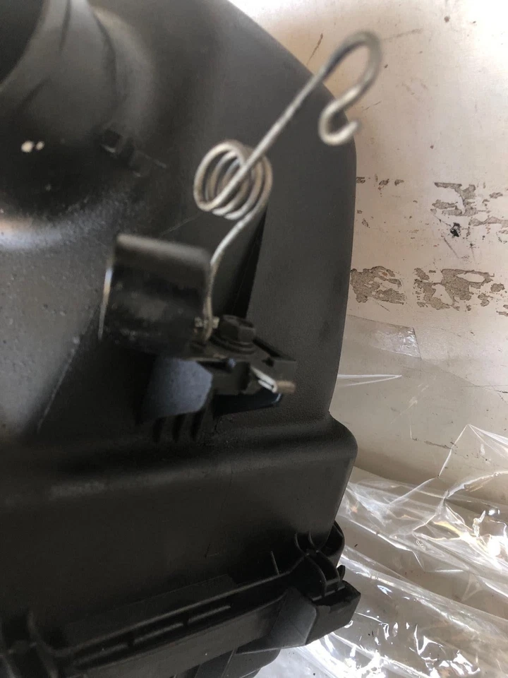 Toyota Camry 1998 sedán transmisión automática de 2,2 L caja purificadora de aire 1770103060 Foto 3 de 4