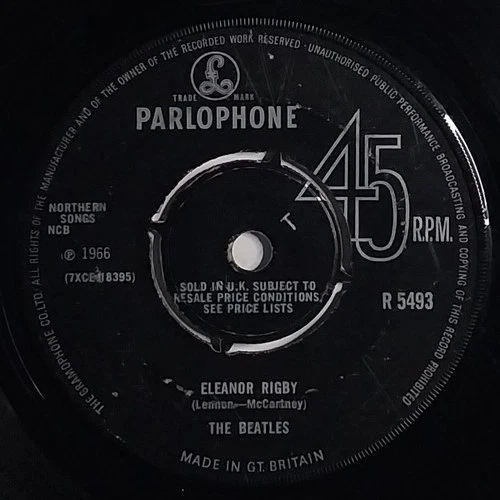 The Beatles Eleanor Rigby / Yellow Submarine 7" Single (1966) Parlophone R 5493
