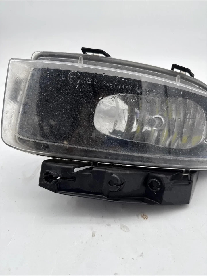 05-13 Chevrolet Corvette C6 farol de neblina dianteiro esquerdo motorista lado fabricante de equipamento original - Imagem 3 de 4