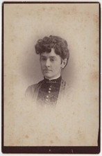 CIRCA 1880s CABINET CARD T. CORNWALL GORGEOUS YOUNG LADY COLDWATER MICHIGAN