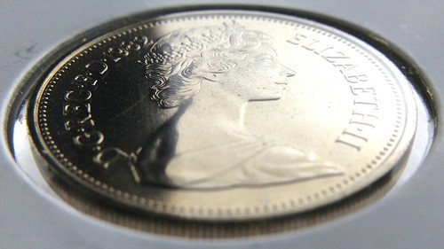 1982 Ten Pence Brilliant Uncirculated UK United Kingdom British Coin 10 N169 - Picture 6 of 6