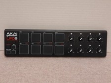 AKAI Professional LPD8 Portable USB-powered M...