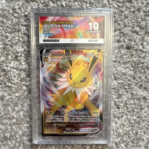 2021 Pokémon Evolving Skies Jolteon VMAX 051/203 Holo ACE 10