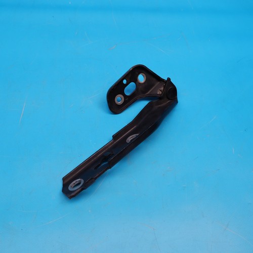 Audi A6 4F C6 Klappenscharnier vorne links 4F0823301 Motorhaube LZ9Y Orig. NA