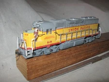 X3882 HO ATLAS  UNION PACIFIC RR 619 EMD GP40 DIESEL LOCO