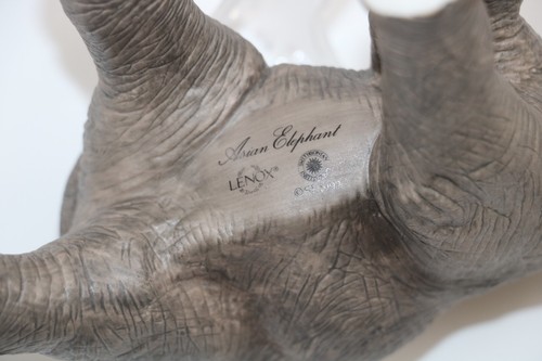 LENOX Asian Elephant Standing Trunk Up Porcelain Endangered Baby Animals 1992 - Picture 9 of 9