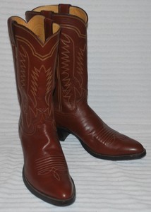 armadillo boots square toe