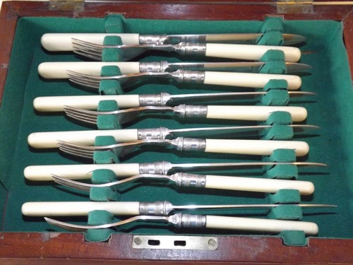 Boxed Set Of Cake /Fruit Cutlery - Six Place Settings - Picture 3 of 9