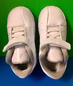 jordan white tennis shoes