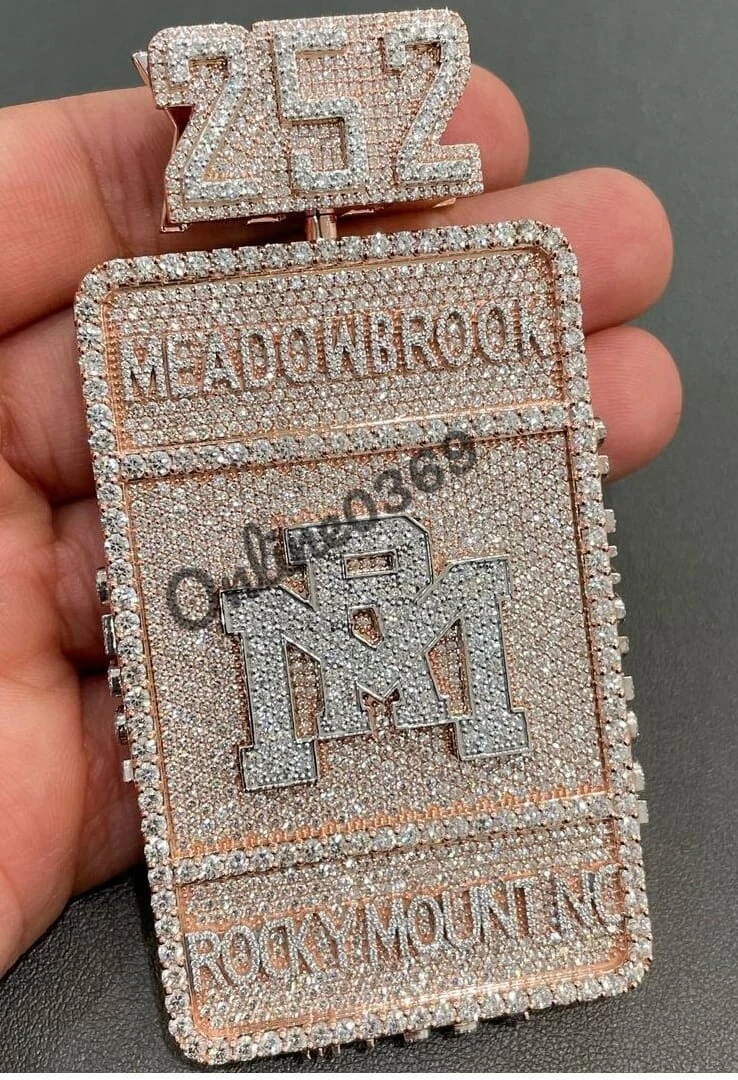 Personalized diamond pendant store