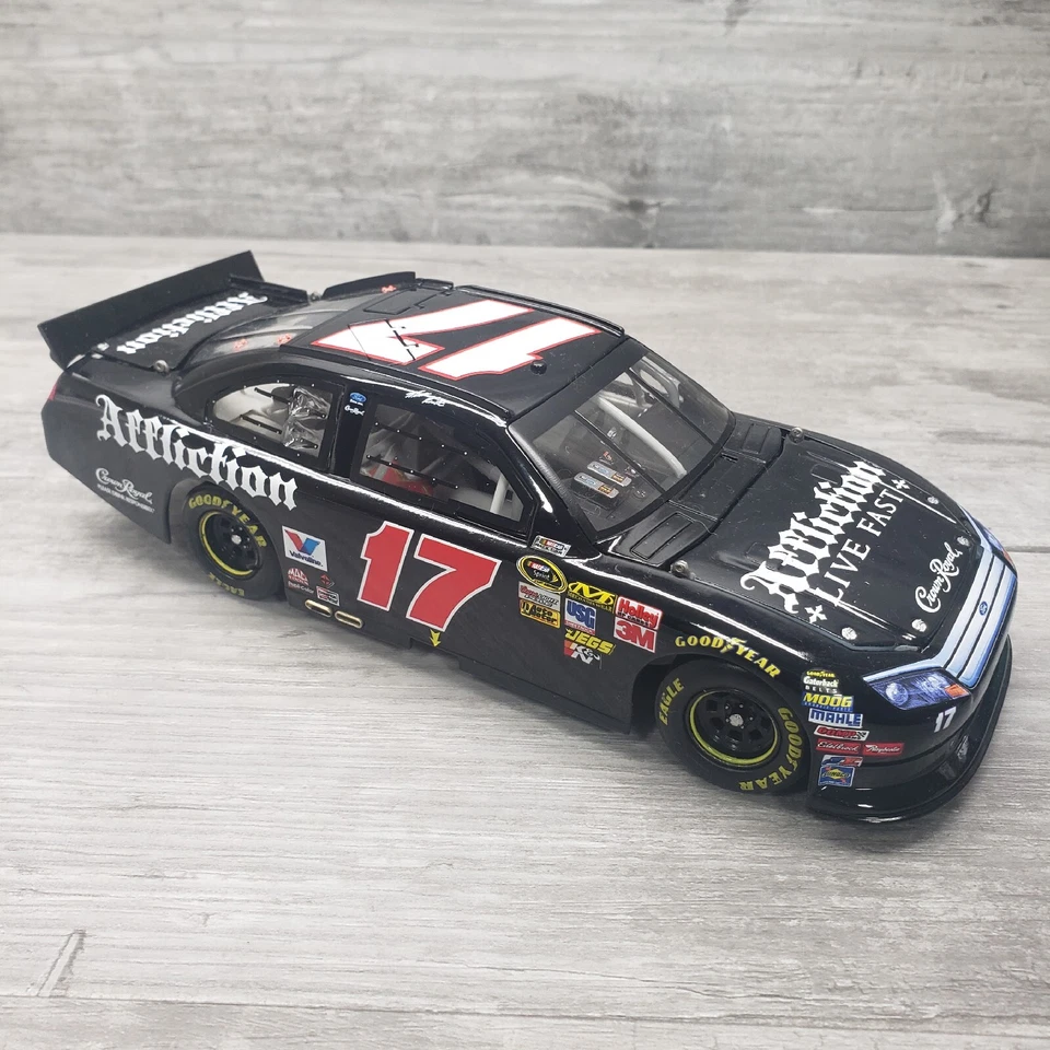 Matt Kenseth Affliction 2011 Ford Fusion 1/24 NASCAR Diecast /625 - Image 2 of 4