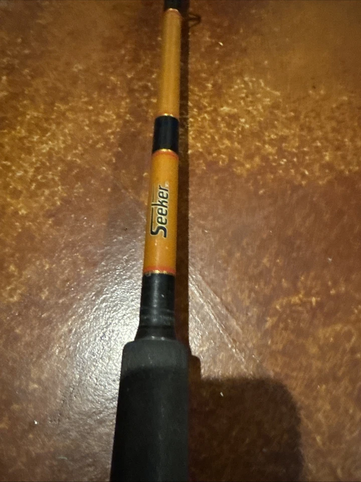 Varilla Seeker A 660-6 C 30-80 con carrete Newell S533-5,5 Foto 3 de 4