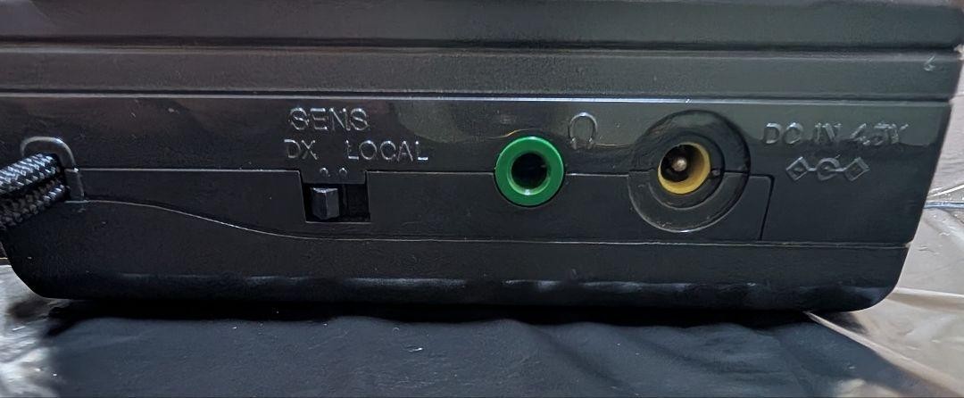 SONY ICF-SW40 ジャンク Used Sony ICF-SW40 Portable World Band Pocket Shortwave