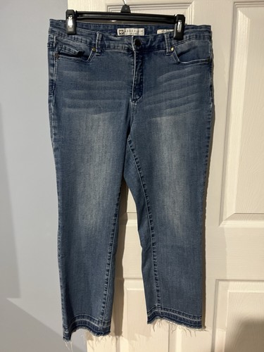 Anne Klein Denim Blue Jeans Slim Crop 10 Frayed Bottom