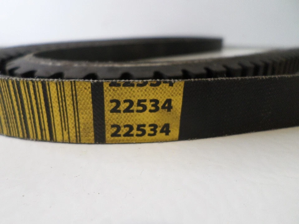 Goodyear V-Belt 22534 22/32" ancho, 53,4" largo Freightliner FLT086 Foto 3 de 4