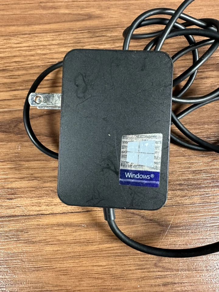 Genuine Microsoft Surface Pro 4 5 6 GO Wall Charger AC Power Adapter 1735 24W - Image 4 of 4