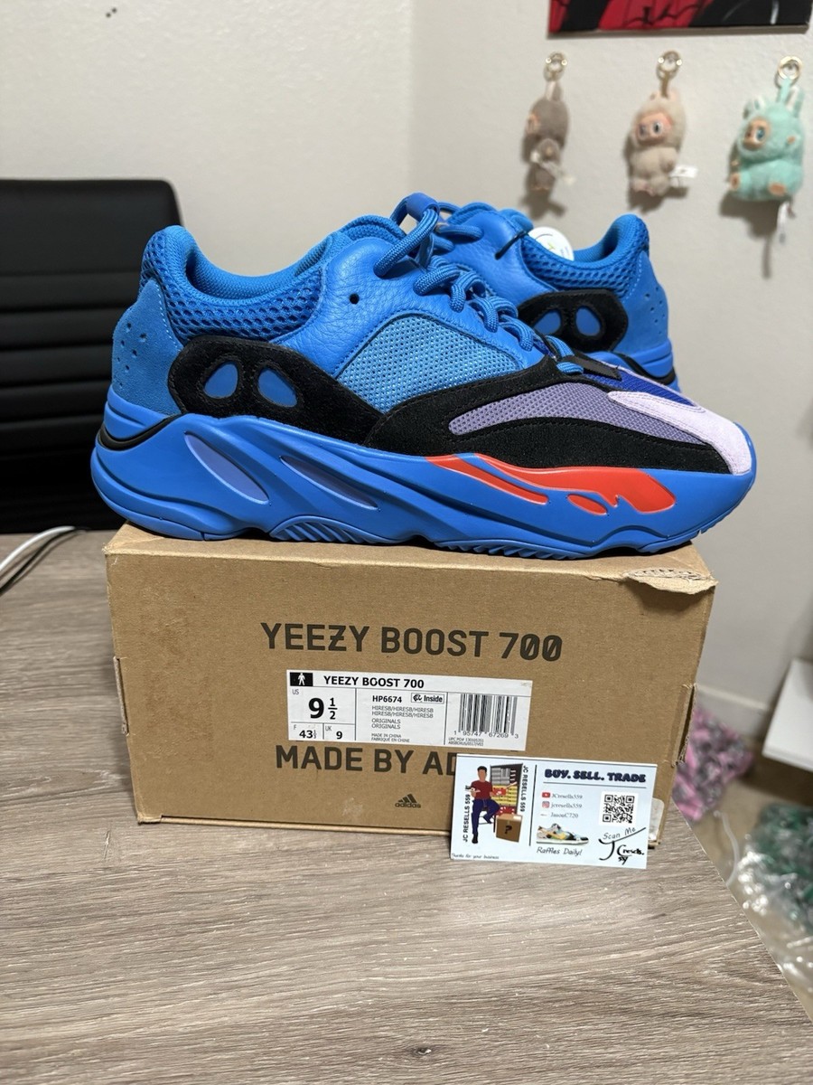 Adidas Yeezy Boost 700 Hi-Res‎ Blue Mens Size 9.5 Excellent Condition Size 9.5 - Adidas Yeezy Boost 700 Hi-Res Blue | eBay main image 3