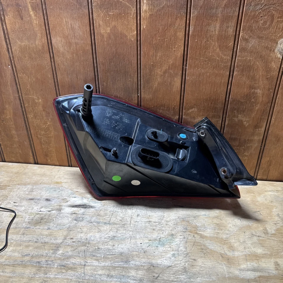 Conjunto de lámpara trasera exterior para maletero lateral derecho Maserati Ghibli 14-17 OEM  Foto 4 de 4