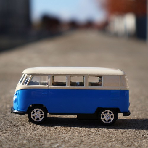 Spielzeugauto VW Bus Bulli 7,5cm Blechauto blau - Picture 8 of 12
